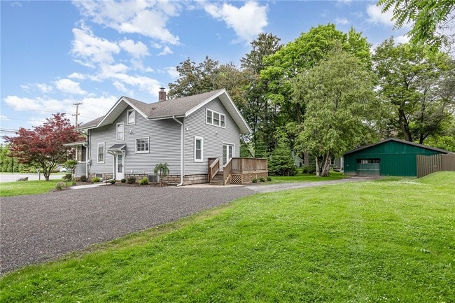 681 Whitney Rd in Fairport, NY - Building Photo - Building Photo