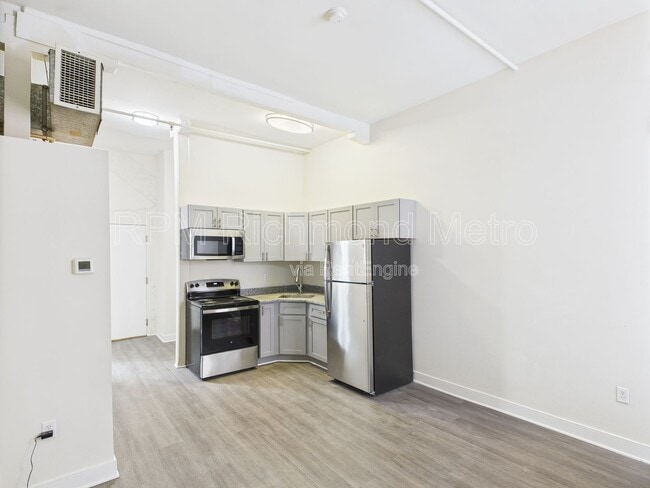 property at 10 S 14th St