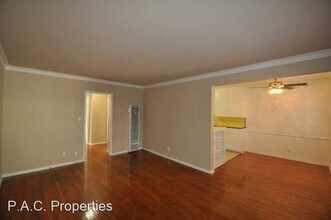11785 Laurelwood Dr in Los Angeles, CA - Building Photo - Building Photo