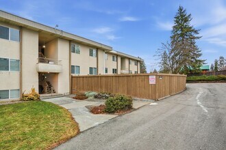 3102 E 27th Ave in Spokane, WA - Foto de edificio - Building Photo