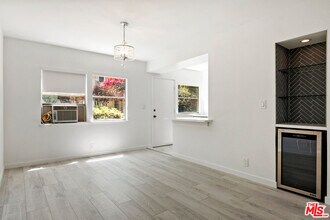 3635 Kalsman Dr in Los Angeles, CA - Building Photo - Building Photo