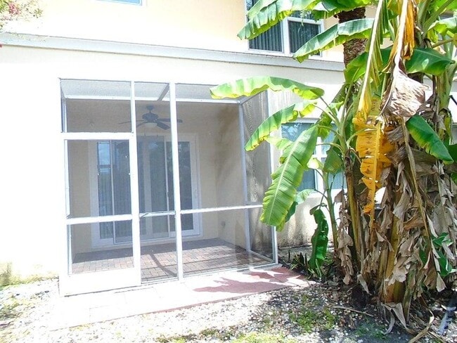 2210 Seminole Palms Dr in Greenacres, FL - Building Photo - Building Photo