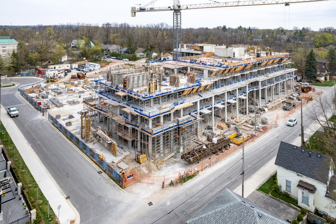 The Mill Landing in Halton Hills, ON - Building Photo