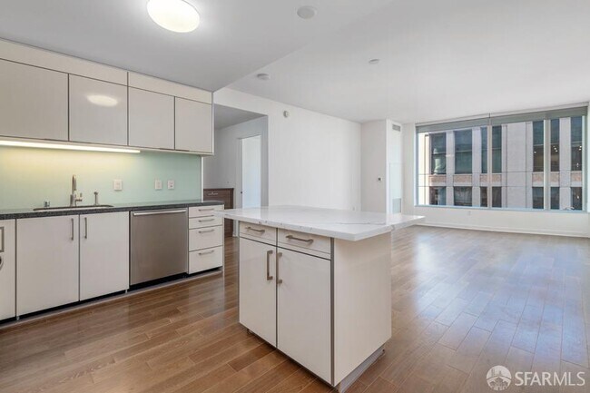 property at 338 Spear St