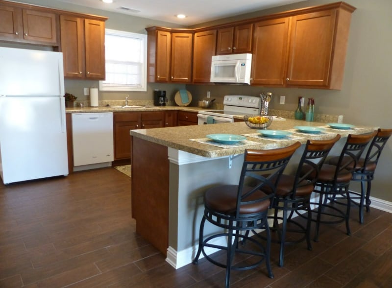 1616 Spring Valley Dr in Huntington, WV - Building Photo