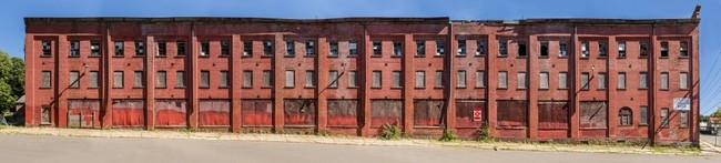 The Mill at Middletown in Middletown, NY - Foto de edificio - Building Photo