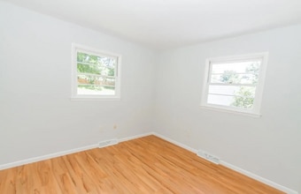 3 Gick Rd in Saratoga Springs, NY - Building Photo - Building Photo
