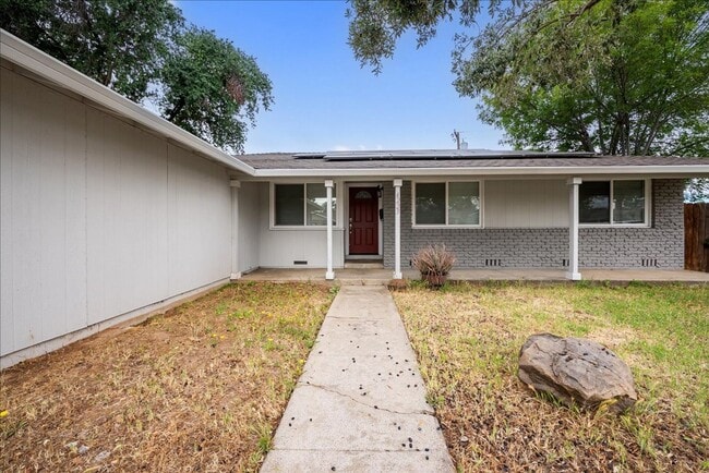 6225 Ranier Way in Sacramento, CA - Building Photo - Building Photo