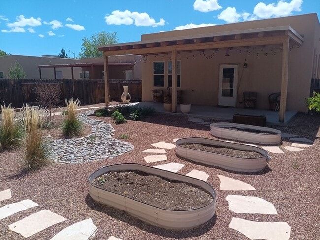3069 Primo Colores St in Santa Fe, NM - Building Photo - Building Photo