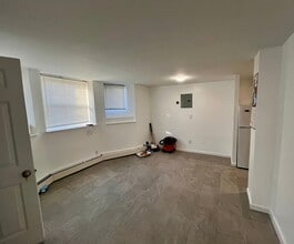 34 Badeau Pl in New Rochelle, NY - Building Photo - Building Photo