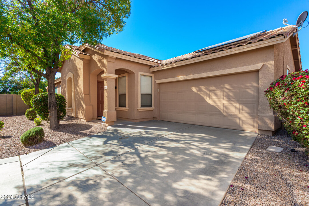 17041 W Marconi Ave in Surprise, AZ - Building Photo