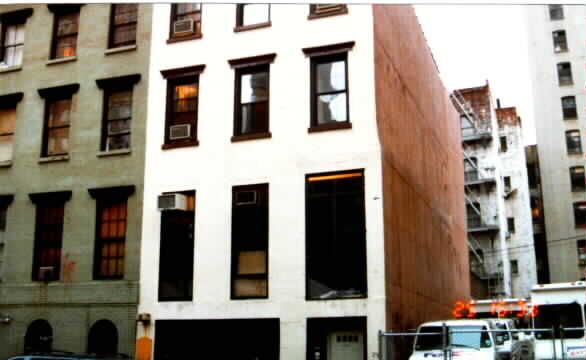 136 E 31st St in New York, NY - Building Photo - Building Photo