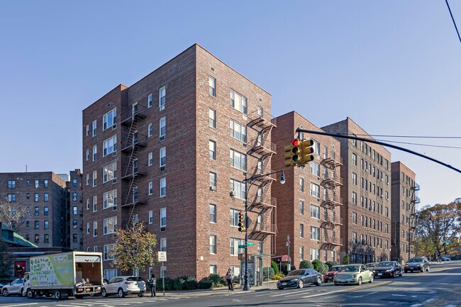 91 Van Cortlandt Associates in Bronx, NY - Building Photo - Building Photo