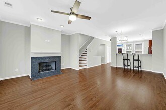 1040 N Kingsbury St in Chicago, IL - Building Photo - Building Photo