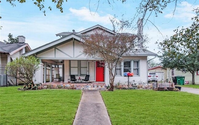 property at 4614 Park Dr