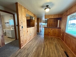 3260 Lyons Rd in Ellensburg, WA - Building Photo - Building Photo