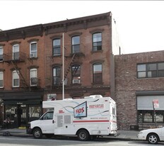 430 Union Ave in Brooklyn, NY - Building Photo