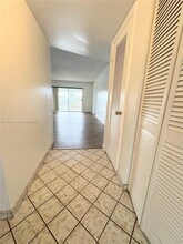8435 Sunrise Lakes Blvd in Sunrise, FL - Building Photo - Building Photo