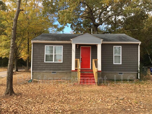 property at 421 S 15th St
