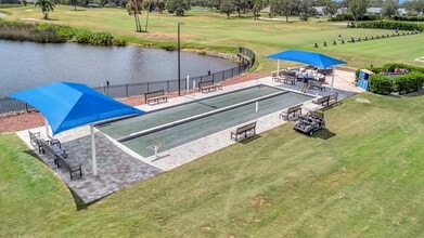 6904 Drewrys Bluff in Bradenton, FL - Building Photo - Building Photo