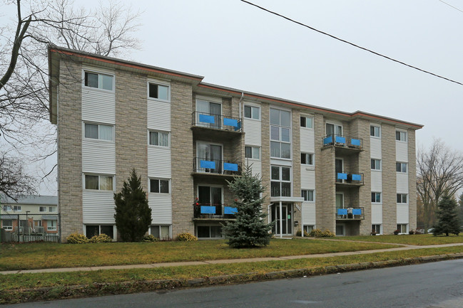 116 Second Avenue in Kitchener, ON - Building Photo - Building Photo