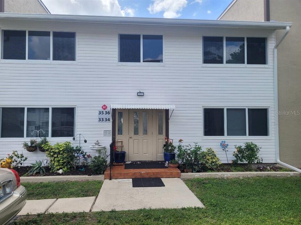 22481 Westchester Blvd in Port Charlotte, FL - Foto de edificio