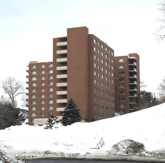 Valley Hi-Rise in St. Paul, MN - Building Photo - Building Photo