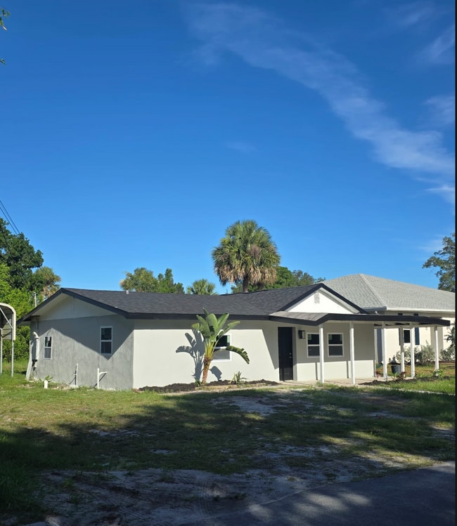 162 Sunset Dr