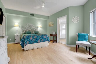 2820 Citrus Lake Dr in Naples, FL - Building Photo - Building Photo