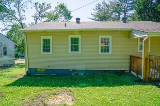 1403 Debow St in Old Hickory, TN - Building Photo - Building Photo