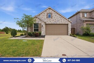 3960 Chesapeake Ln in Crandall, TX - Building Photo