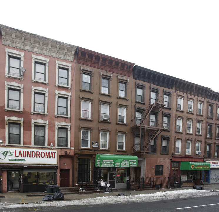 317 Nostrand Ave in Brooklyn, NY - Building Photo