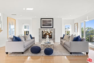 249 Rees St in Los Angeles, CA - Building Photo - Building Photo