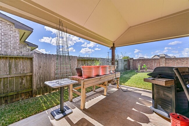 property at 3033 Broadhaven Dr