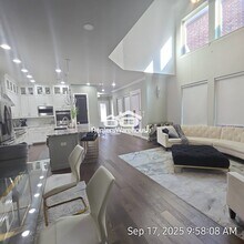 7225 Collin McKinney Pky in McKinney, TX - Building Photo - Building Photo