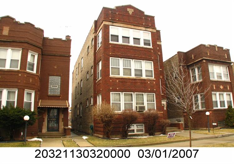 8046 S Throop St in Chicago, IL - Building Photo