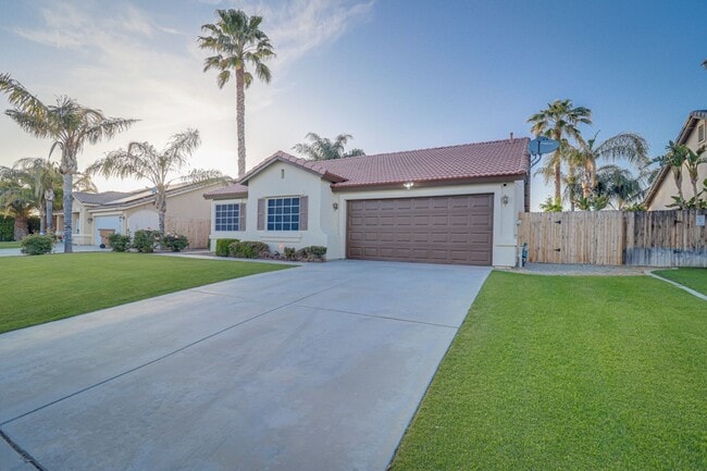 10416 Polo Saddle Dr in Bakersfield, CA - Foto de edificio - Building Photo