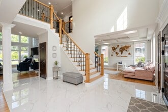 105 Westervelt Pl in Cresskill, NJ - Building Photo - Building Photo