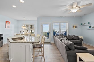 101 Salter Path Rd in Pine Knoll Shores, NC - Building Photo - Building Photo