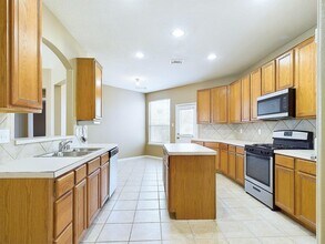 17107 Dawn Shadows Dr in Atascocita, TX - Building Photo - Building Photo