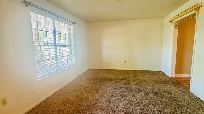 1607 Hartt Dr in Baytown, TX - Building Photo - Building Photo