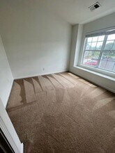 616 Grasswren Way in Greensboro, NC - Building Photo - Building Photo