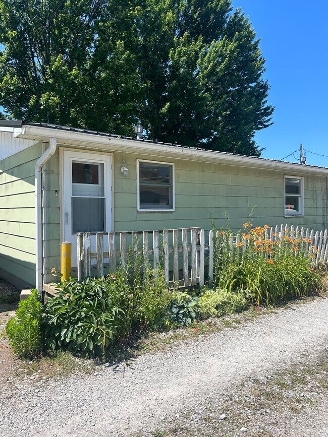 property at 106 S Vine St