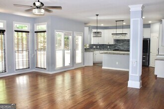 356 Regal Pines Ct in Suwanee, GA - Building Photo - Building Photo