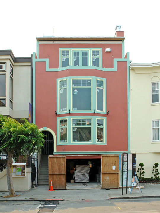 2429-2431 Chestnut St in San Francisco, CA - Foto de edificio