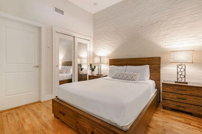 201 Magazine St in New Orleans, LA - Building Photo - Building Photo