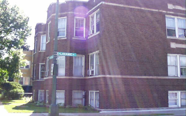 3817 N Laramie Ave in Chicago, IL - Building Photo