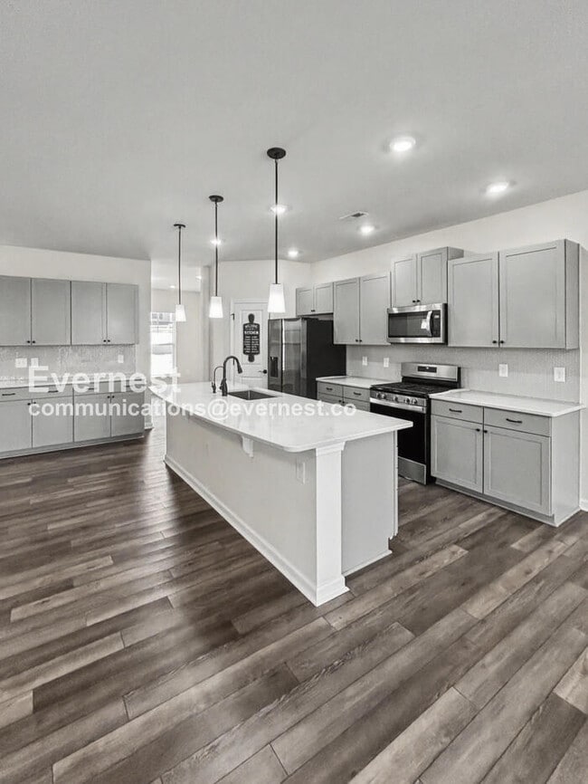 2145 Bethpage Dr in Fuquay Varina, NC - Building Photo - Building Photo