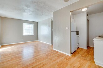 307 E 31st St in Austin, TX - Foto de edificio - Building Photo