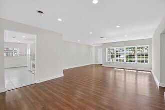 1345 SW 9th Ave in Boca Raton, FL - Building Photo - Building Photo